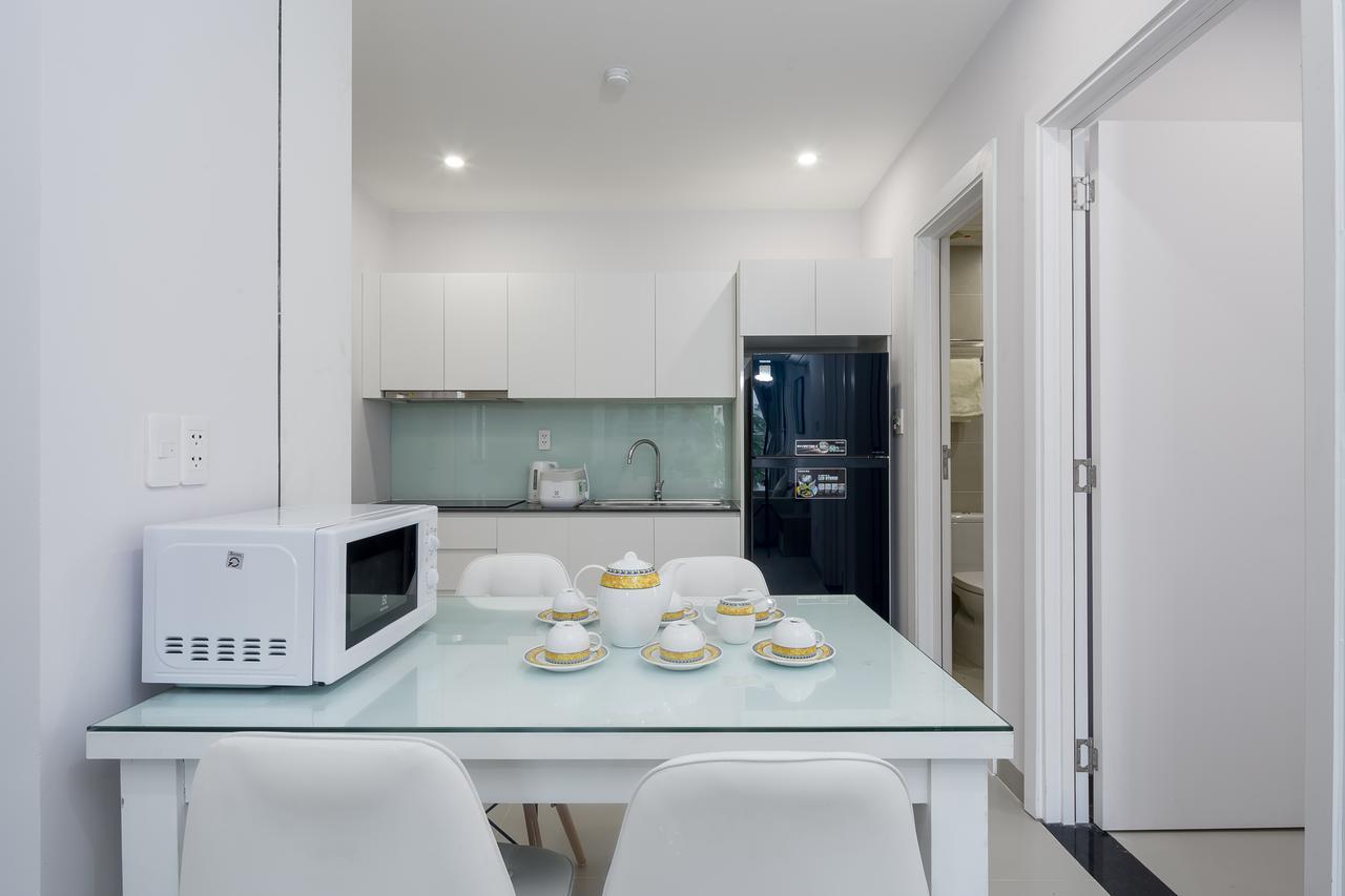 Vivian Villa & Apartment By My Khe Beach Da Nang Buitenkant foto