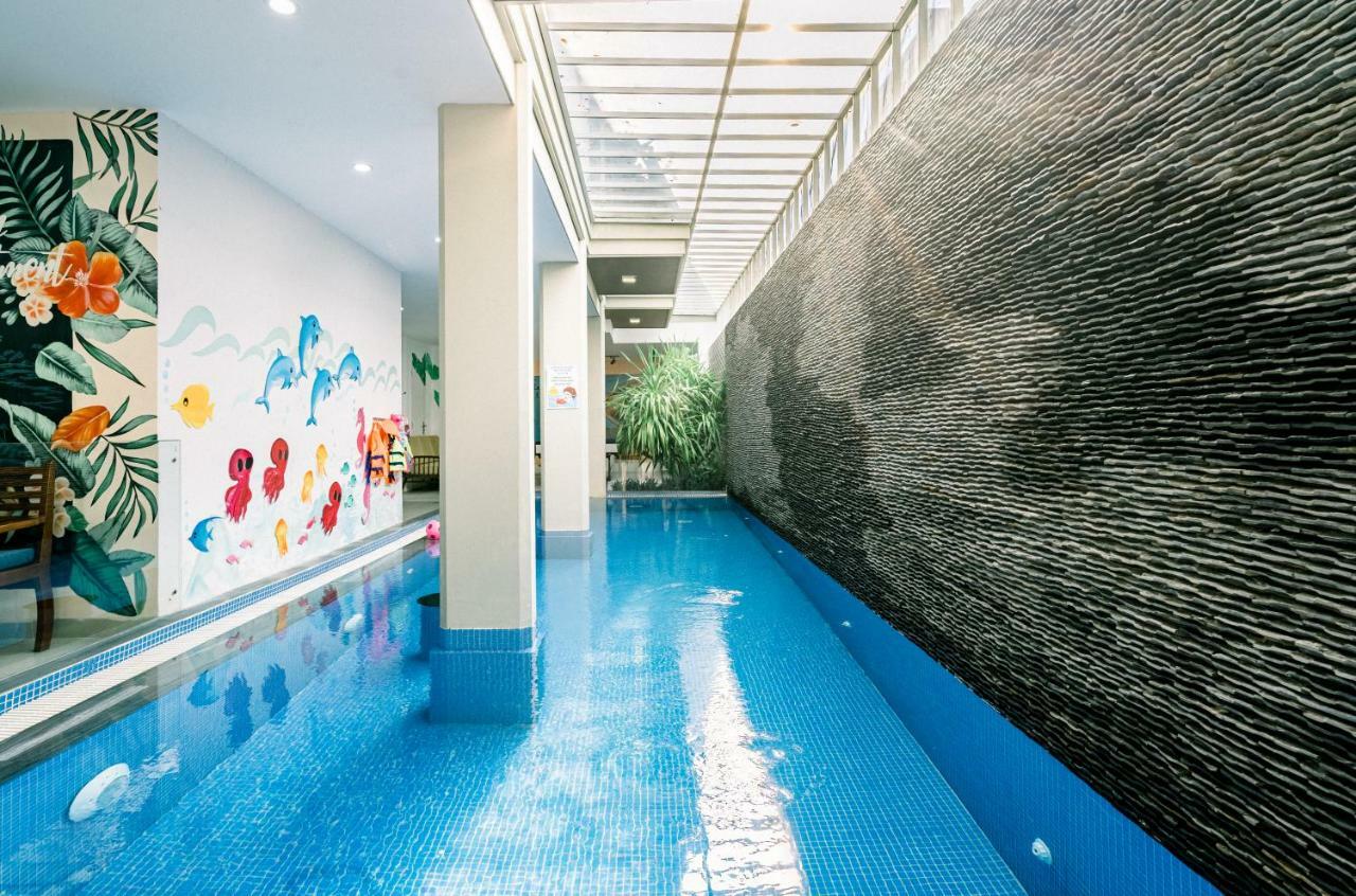 Vivian Villa & Apartment By My Khe Beach Da Nang Buitenkant foto